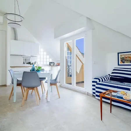 Marea By Portofinohomes شقة